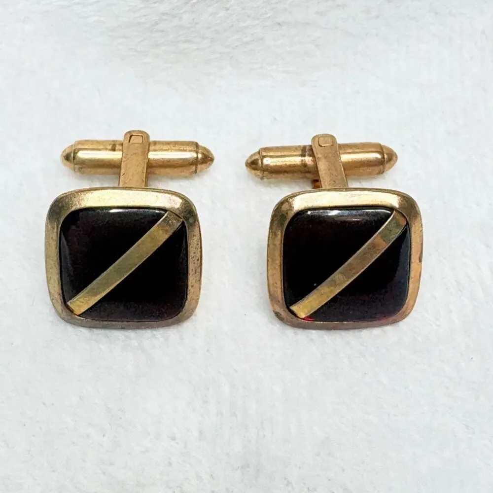 Vintage Gold‑Tone & Deep Red Resin Cufflinks (1970s)